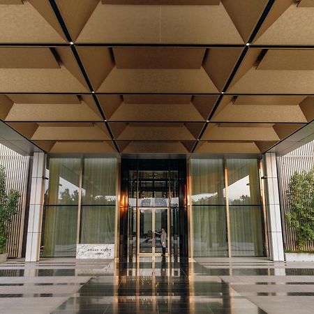 Grand Hyatt Gurgaon Hotel Exterior foto